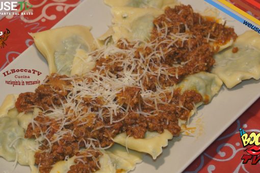 263 – Ravioli fatti in casa con spinaci e ricotta al ragù… qui ci mangia una tribù!