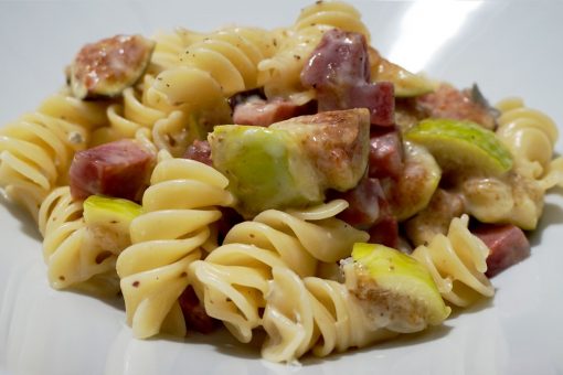 704 – Fusilli fichi salame e gorgonzola… anche prima di anda’ a scuola!