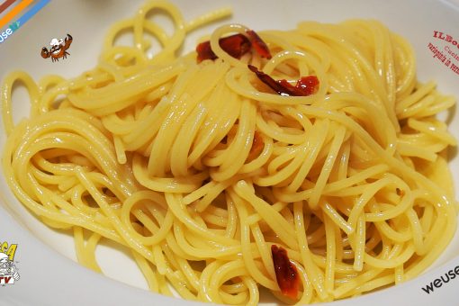 218 – Spaghetti aglio olio e peperoncino… primo piatto sopraffino!